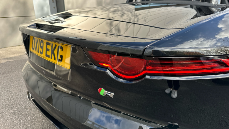 Jaguar F-Type 5.0 Supercharged V8 R 2dr Auto AWD Petrol Convertible